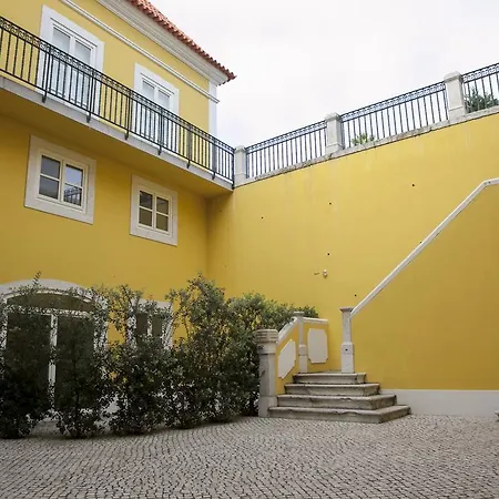 Апартаменты Charming Historic Lx Garden&Garage *